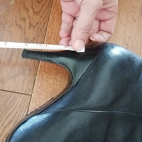 Calvin Klein boots - Picture 9 of 11